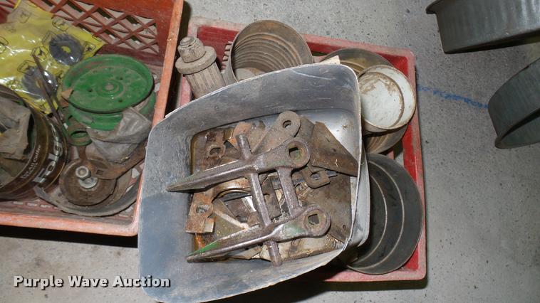 image for item DA2224 John Deere 830 self-propelled windrower