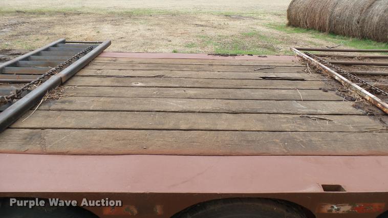 image for item DA2228 1985 JFW equipment trailer