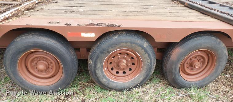 image for item DA2228 1985 JFW equipment trailer