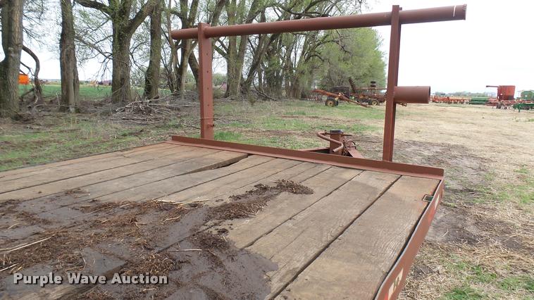 image for item DA2228 1985 JFW equipment trailer