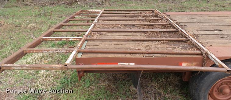 image for item DA2228 1985 JFW equipment trailer