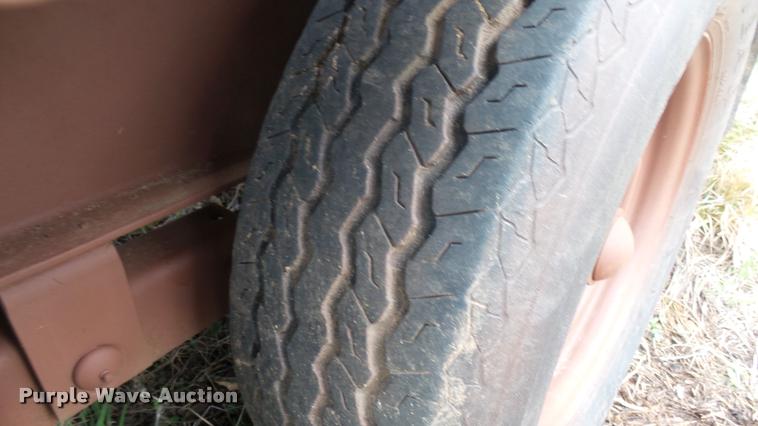 image for item DA2228 1985 JFW equipment trailer