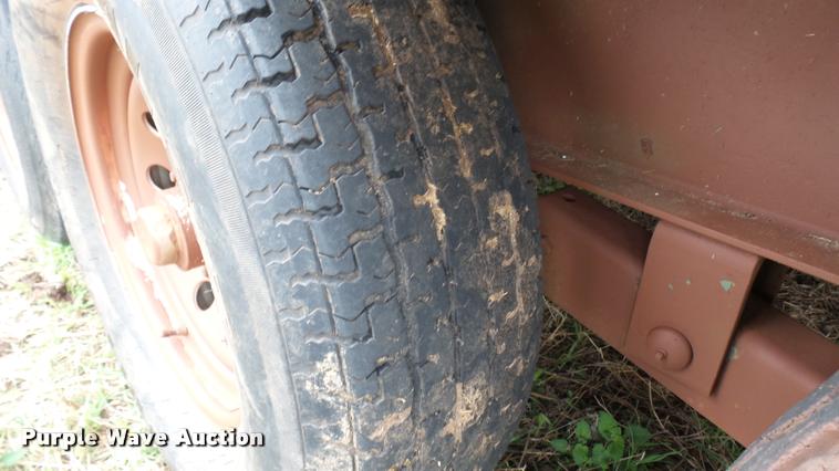 image for item DA2228 1985 JFW equipment trailer