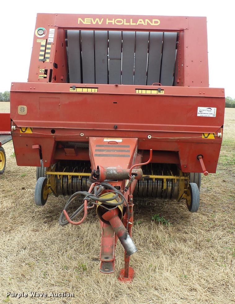 image for item DA2229 1991 New Holland 660 round baler