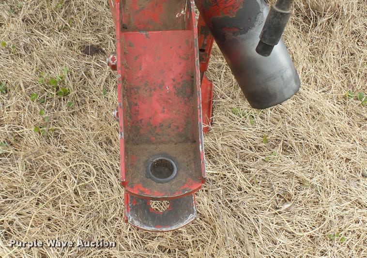 image for item DA2229 1991 New Holland 660 round baler