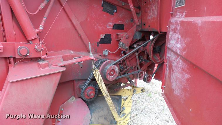 image for item DA2229 1991 New Holland 660 round baler
