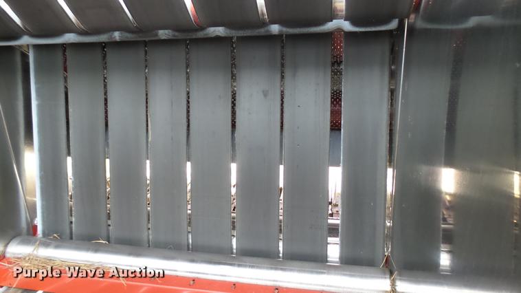 image for item DA2229 1991 New Holland 660 round baler