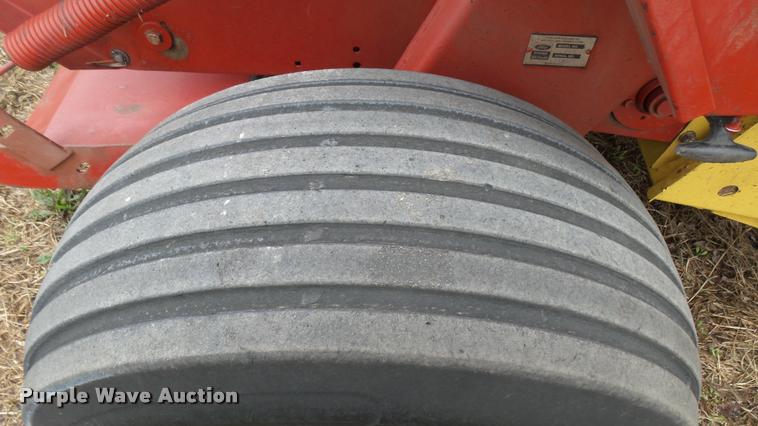 image for item DA2229 1991 New Holland 660 round baler