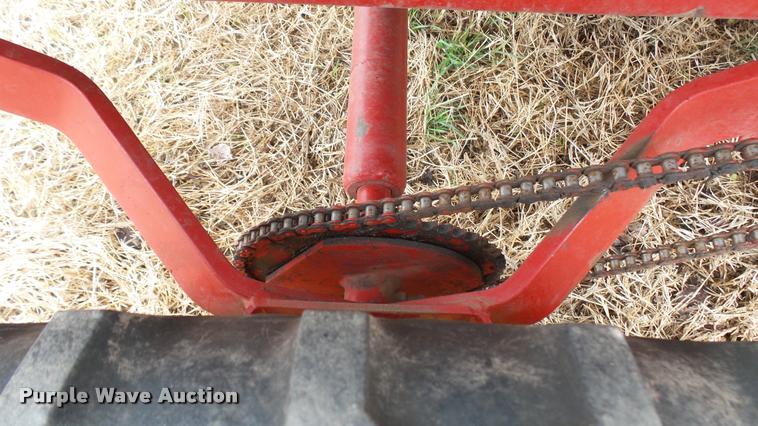 image for item DA2230 New Holland 166 windrow inverter