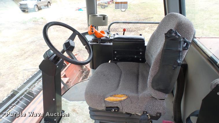 image for item DA2231 Hesston 8450 self-propelled windrower