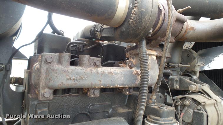 image for item DA2231 Hesston 8450 self-propelled windrower