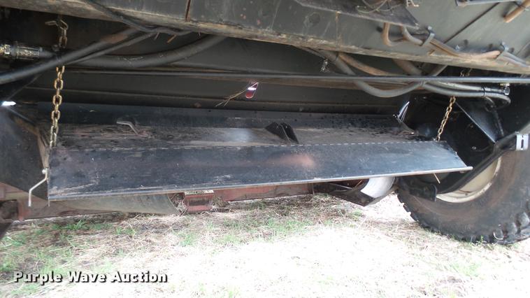 image for item DA2231 Hesston 8450 self-propelled windrower