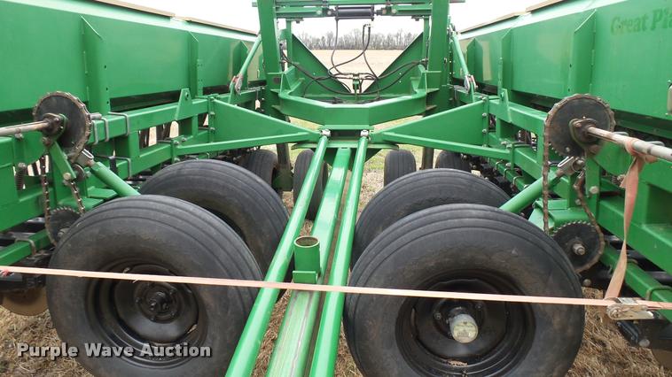 image for item DA2232 Great Plains Solid Stand 30 grain drill