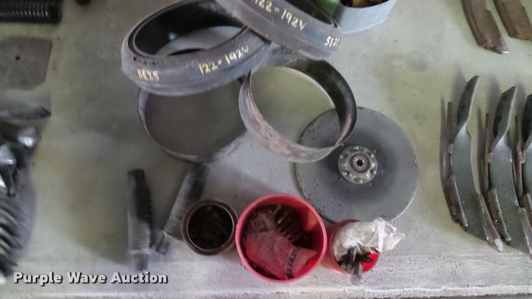 image for item DA2232 Great Plains Solid Stand 30 grain drill