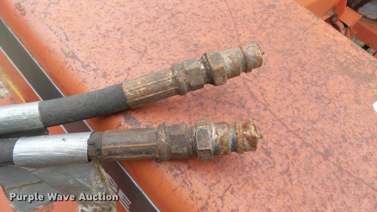 image for item DA2236 Case IH 1350 feed mixer/grinder