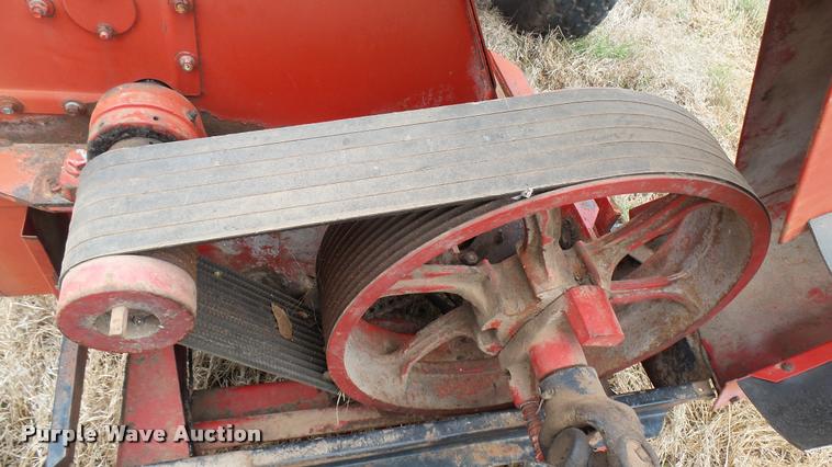image for item DA2236 Case IH 1350 feed mixer/grinder