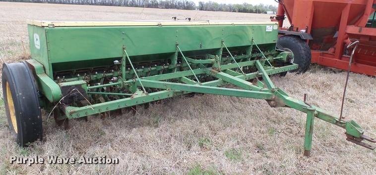 image for item DA2237 John Deere D208C grain drill