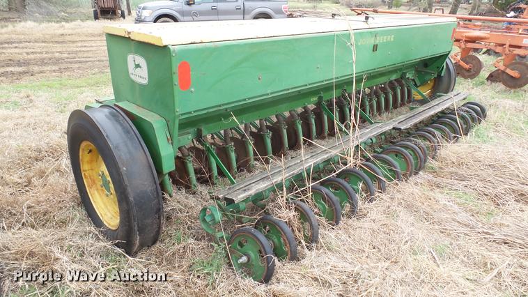 image for item DA2237 John Deere D208C grain drill