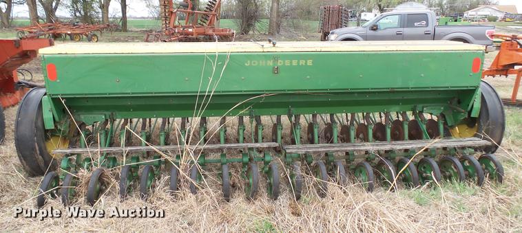 image for item DA2237 John Deere D208C grain drill