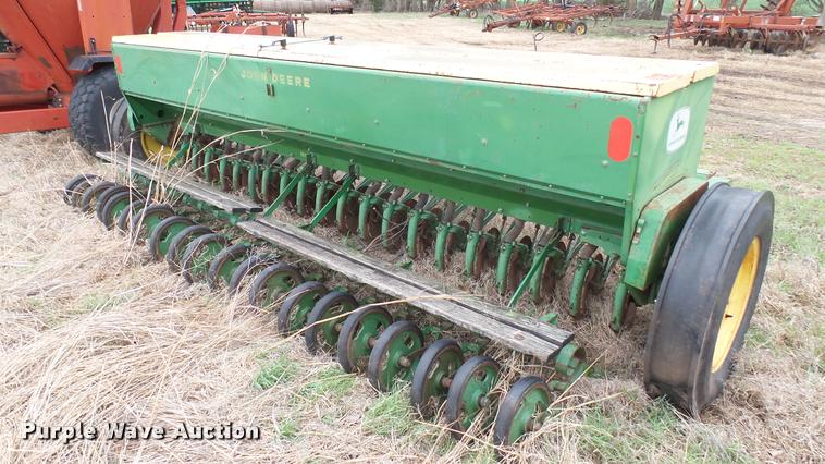image for item DA2237 John Deere D208C grain drill