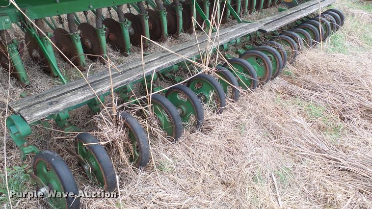 image for item DA2237 John Deere D208C grain drill