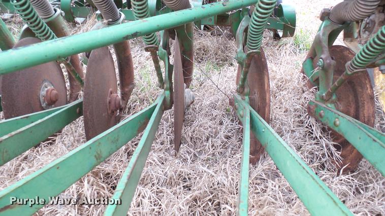 image for item DA2237 John Deere D208C grain drill