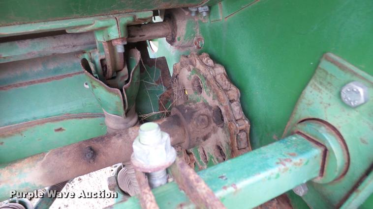 image for item DA2237 John Deere D208C grain drill