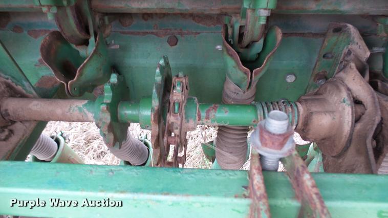 image for item DA2237 John Deere D208C grain drill