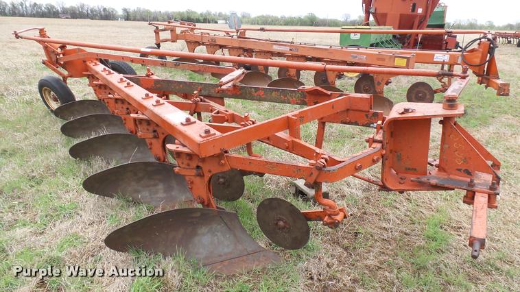 image for item DA2239 Allis Chalmers five bottom plow
