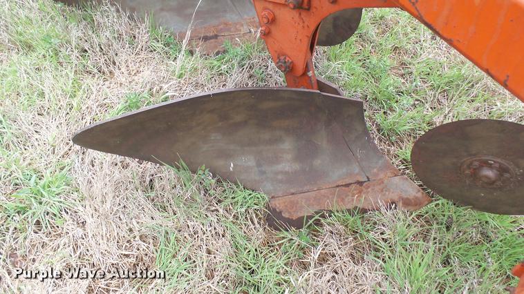 image for item DA2239 Allis Chalmers five bottom plow