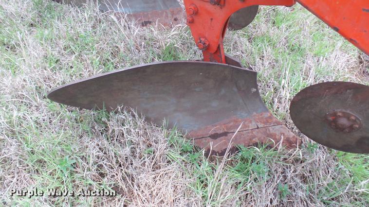 image for item DA2239 Allis Chalmers five bottom plow