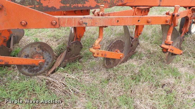 image for item DA2239 Allis Chalmers five bottom plow