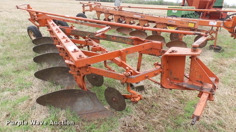 image for item DA2239 Allis Chalmers five bottom plow
