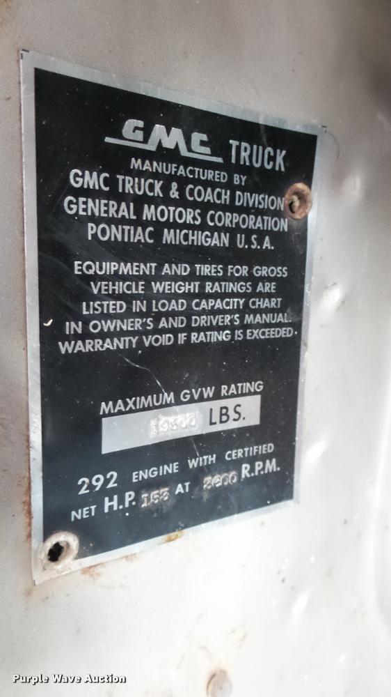 image for item DA2244 1966 GMC 4000 grain truck