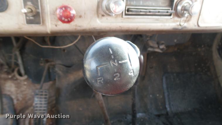 image for item DA2244 1966 GMC 4000 grain truck