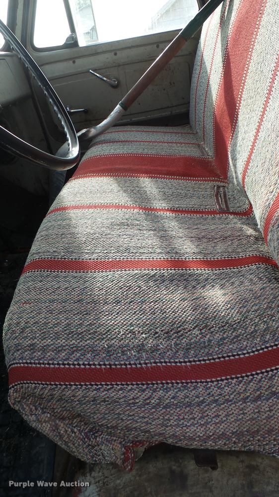 image for item DA2244 1966 GMC 4000 grain truck