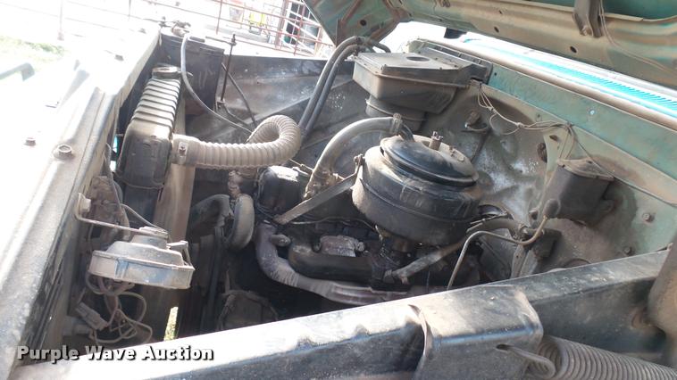 image for item DA2244 1966 GMC 4000 grain truck