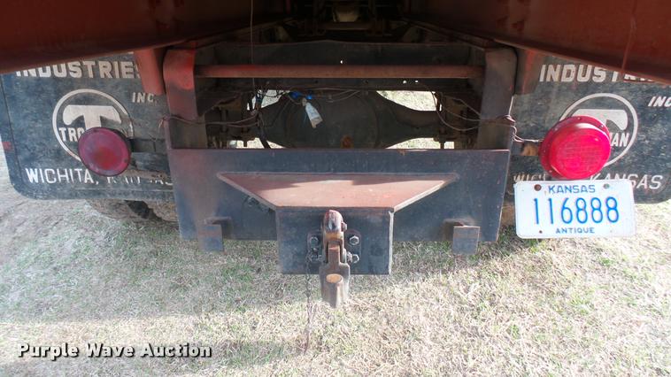 image for item DA2244 1966 GMC 4000 grain truck