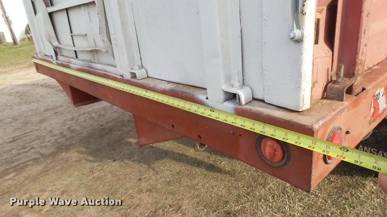 image for item DA2244 1966 GMC 4000 grain truck