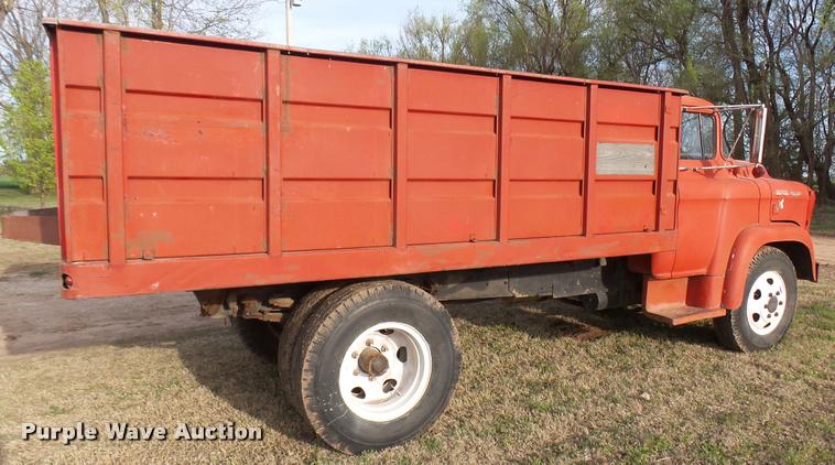 image for item DA2245 1959 GMC grain truck