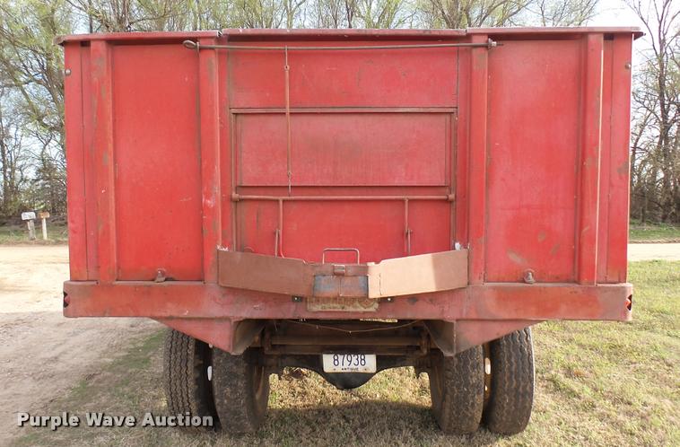 image for item DA2245 1959 GMC grain truck