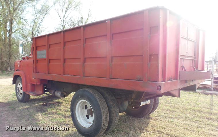 image for item DA2245 1959 GMC grain truck