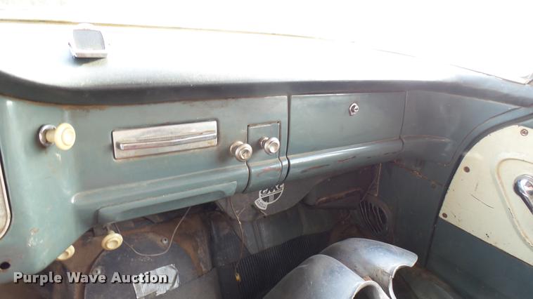 image for item DA2245 1959 GMC grain truck