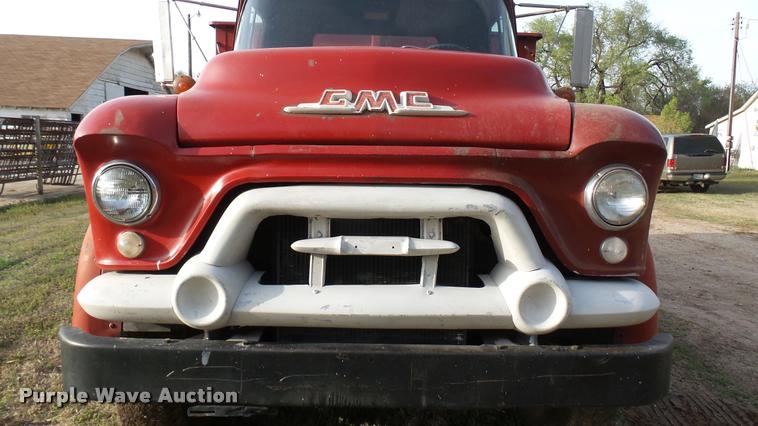 image for item DA2245 1959 GMC grain truck