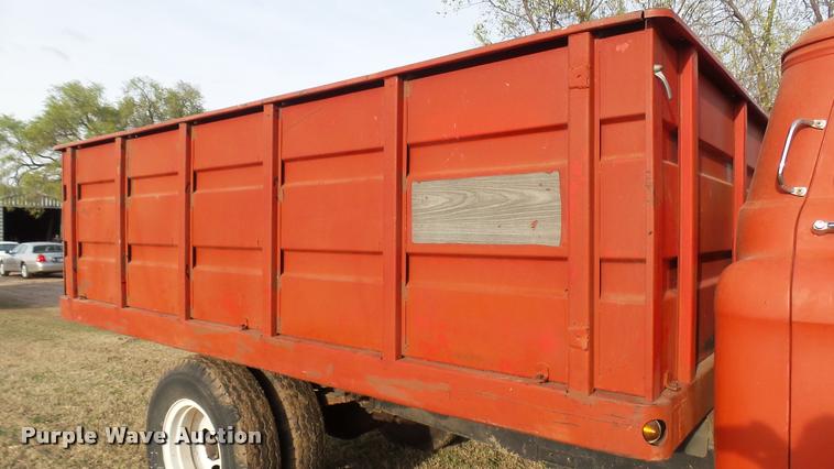 image for item DA2245 1959 GMC grain truck