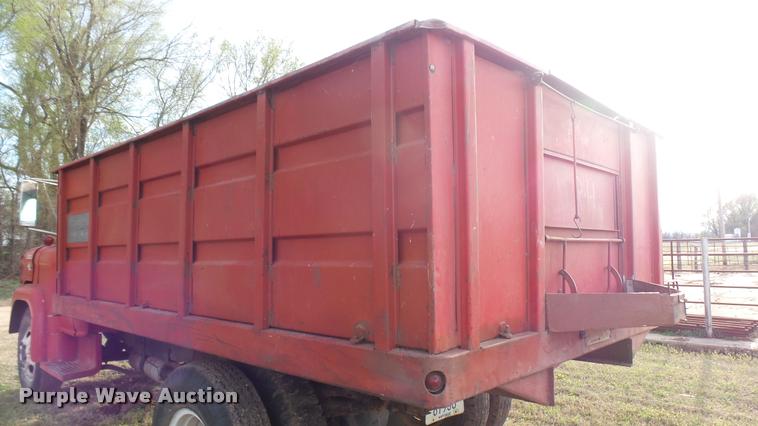 image for item DA2245 1959 GMC grain truck