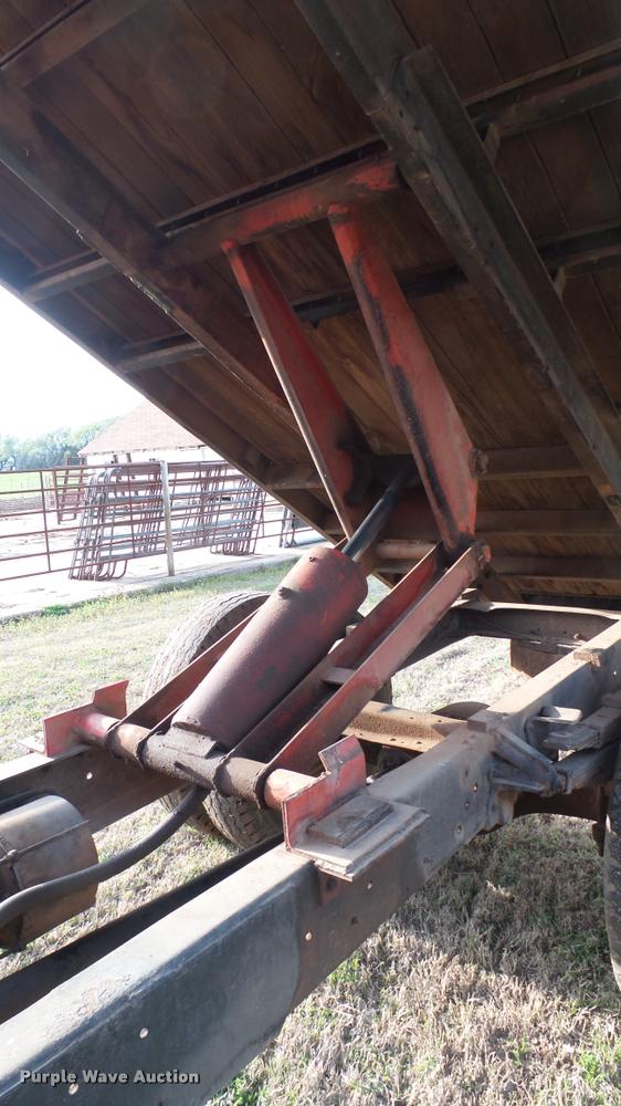 image for item DA2245 1959 GMC grain truck