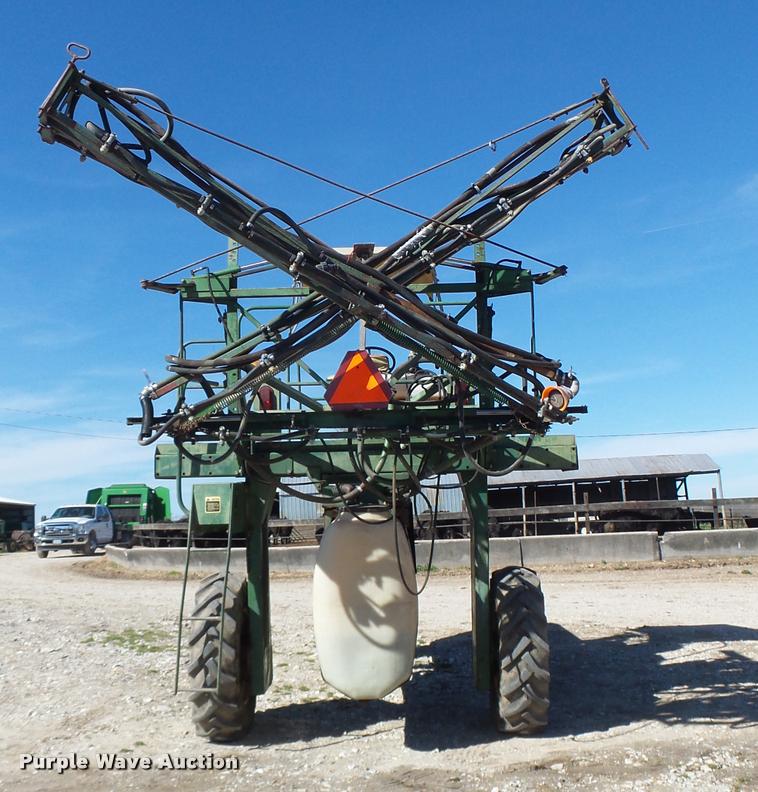 image for item DA3446 John Deere 6000 self-propelled sprayer
