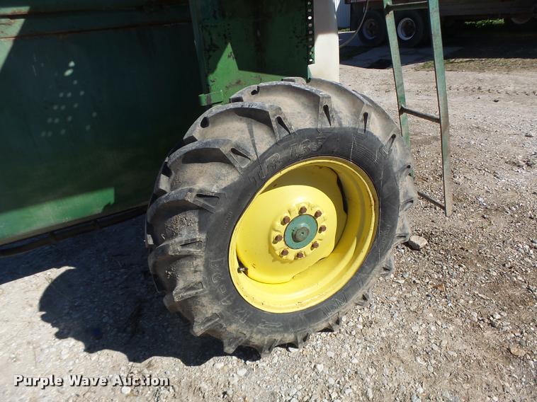 image for item DA3446 John Deere 6000 self-propelled sprayer