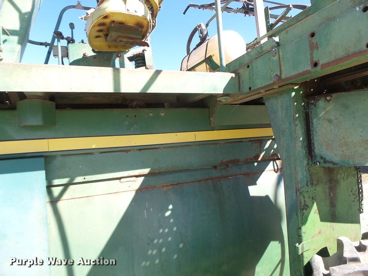 image for item DA3446 John Deere 6000 self-propelled sprayer